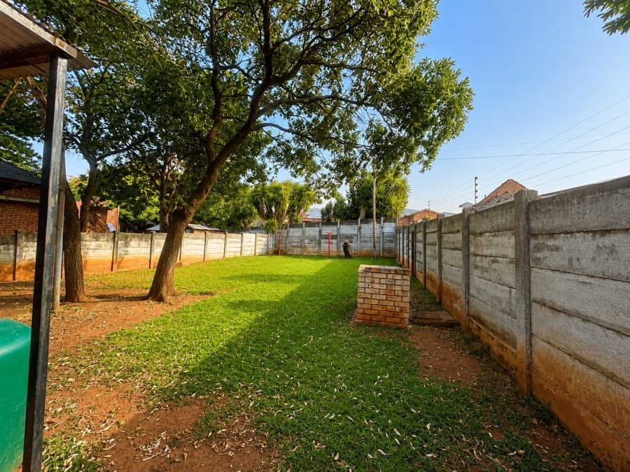 3 Bedroom Property for Sale in Geelhoutpark North West